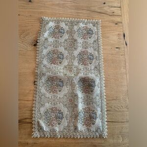 Vintage Victorian Table Runner‎ Embroidered Floral Pinks Ivory Red Backing